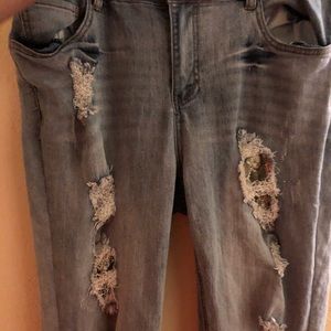 Dollhouse distressed skinny jeans w/sequin inserts